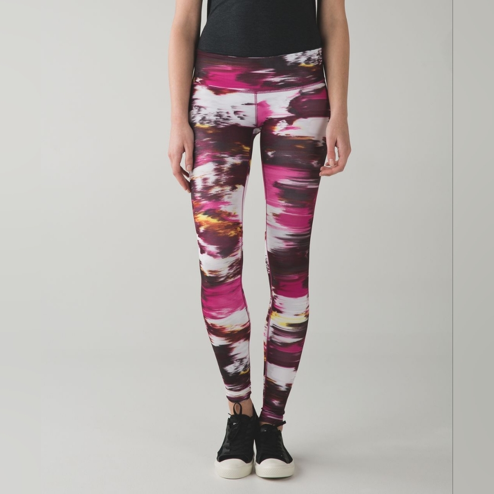 Lululemon Wunder Under Pant III *Full-On LuxtremePigment Wind Berry Rumble Mult